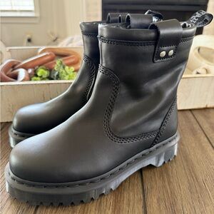 Dr. Martens Anistone Lo leather biker boots size US woman’s 5